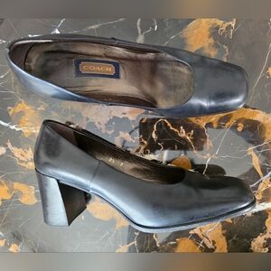 Vintage Coach Black Leather Chunky Heel Pump Classic 2.5' Heel Contemporary 8.5B